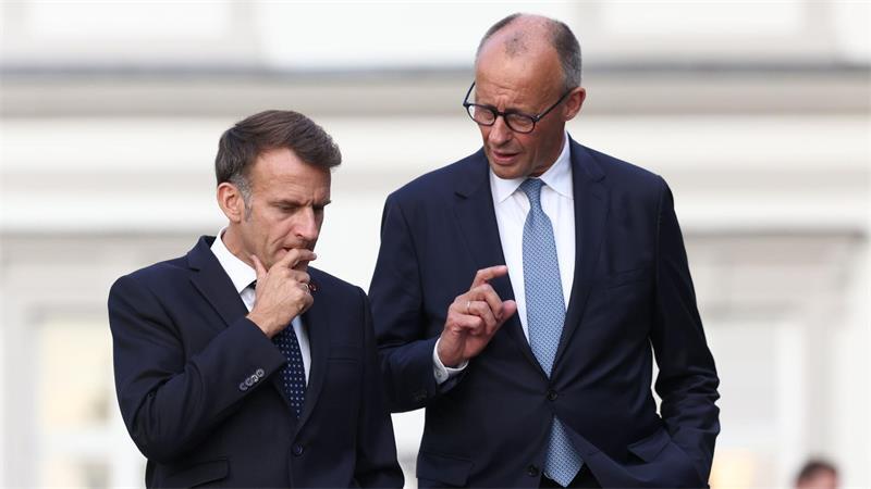 Merz begrüßt Macron zum Deutsch-Französischen Ministerrat in Bergisch Gladbach