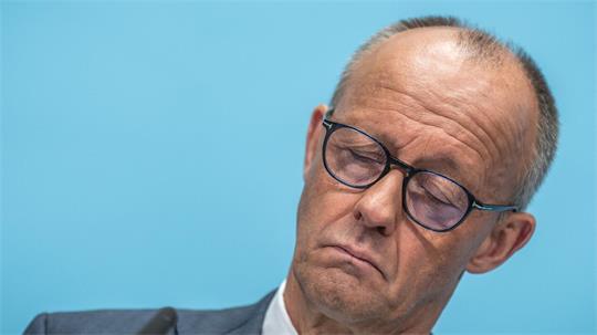 Merz gibt sich nach dem Wahldebakel erschüttert und selbstkritisch.