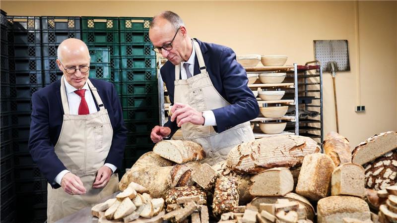 Merz mit Brot - Antrittsbesuch in Hamburg mit Besuch einer Bäckerei