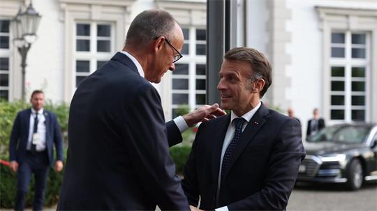 Merz und Macron haben am Abend das Regierungstreffen vorbereitet.