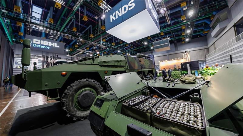 Messestand von KNDS bei der Nürnberger Fachmesse Enforce Tac.