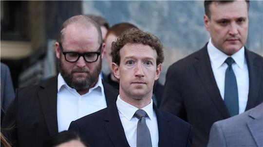 Meta-CEO Mark Zuckerberg hatte in einem Gerichtsprozess in den USA eingeräumt, dass etwa auf Instagram auch Nutzer unter 13 Jahren zugreifen. (Archivbild) 