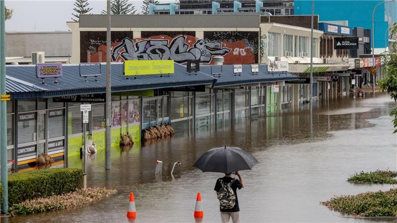 Meteorologen sagten weitere Regenfälle voraus.