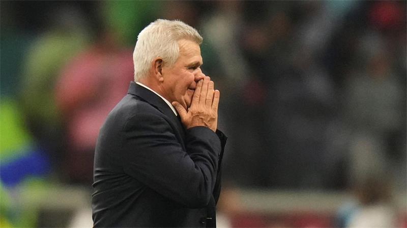 Darauf einen Whiskey: Mexiko nach Rausch-Sieg gegen England Mexikos Coach Javier Aguirre kann es selbst kaum fassen.