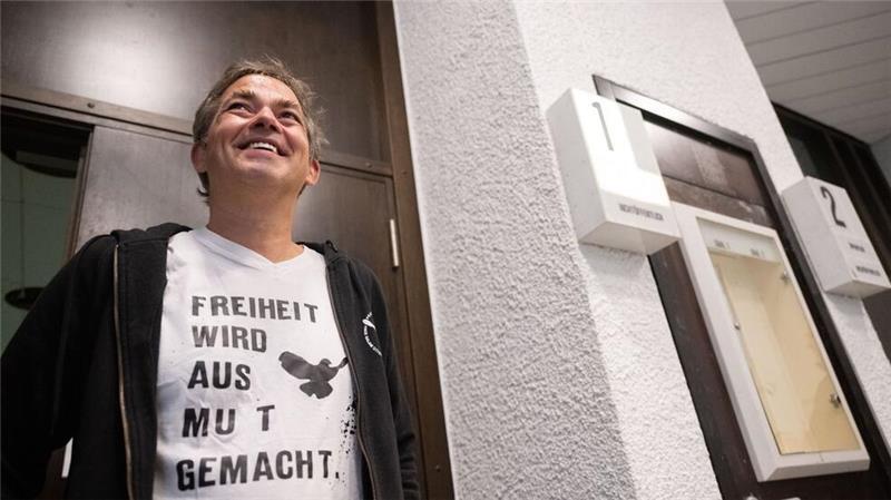 Michael Ballweg steht wegen versuchten Betrugs vor Gericht.