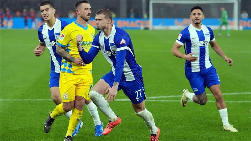 „Ein bisschen dummes Foul“: Hertha wendet Heimspielkrise ab Michael Cuisance erzielte den Ausgleich für Hertha.