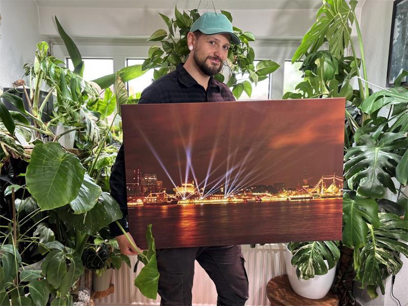 Er trifft den Nerv der Millennials: Stader Hobbyfotograf geht viral Michael Gos liebt Pflanzen und die Fotografie.