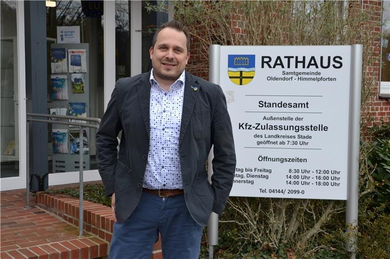 Michael Krüger ist seit 100 Tagen Erster Samtgemeinderat in Oldendorf-Himmelpforten. Foto: Helfferich