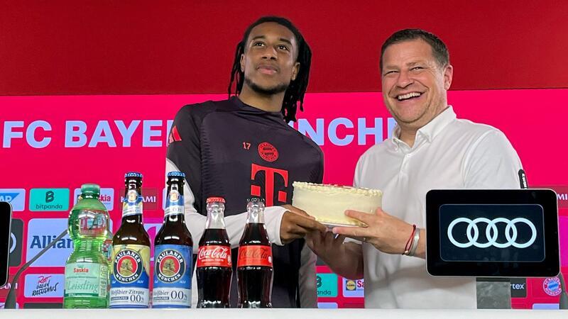 Michael Olise ist der Neue beim FC-Bayern und sorgt für gute Laune bei Sportvorstand Max Eberl. Dafür gibt es dann gleich auch Kuchen. 