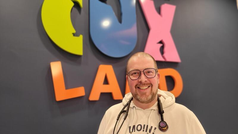 Michael Scheel ist stolz auf die Entwicklung seiner Praxis „Kinderarzt Cuxland“: „Ende März endet der Aufnahmestopp, dann werden wir die Zahl unserer Patienten weiter aufstocken.“