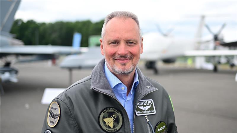 Pistorius: Entscheidung zu neuem Kampfjet steht noch aus Michael Schöllhorn, Chef von Airbus Defence and Space, will mit seinem Unternehmen auch weiterhin an einem neuen Kampfflugzeug mitarbeiten.