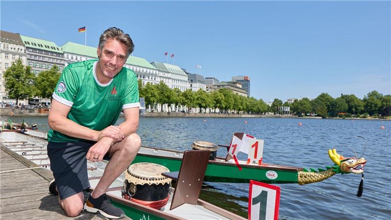 19. Drachenboot Cup: Paddeln für den guten Zweck Michael Stich, Wimbledon- und Olympiasieger und Initiator: Die Stiftung ging mit einem eigenen Team, den „Flying Dragons“, an den Start.