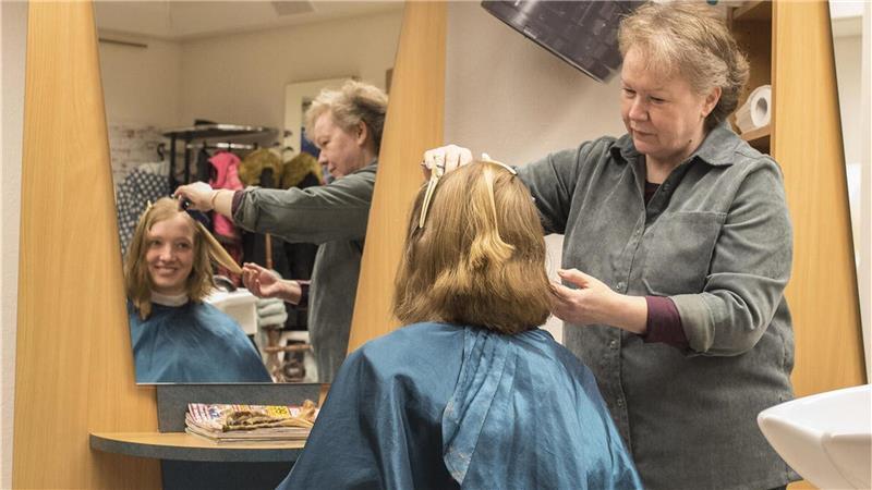 Michaela Ratering hat auch nach der Spende keinen Kurzhaarschnitt.