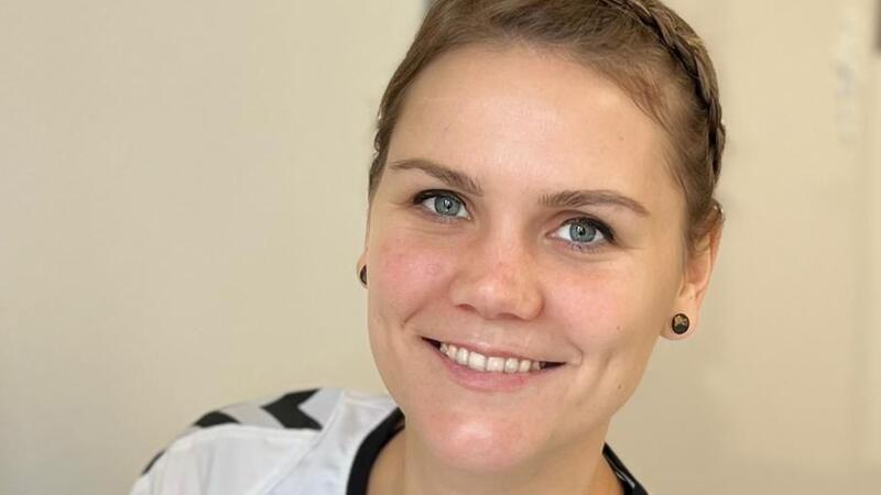 Handballerin der Woche: Sie ist auch neben dem Feld eine starke Teamplayerin Michelle Möhrke traf 16 Mal für den Dollerner SC.