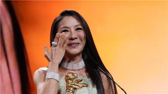 Michelle Yeoh hat 2023 den Oscar gewonnen. 