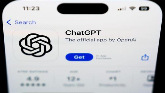 Microsoft war einen milliardenschweren Pakt mit OpenAI eingegangen, der Entwicklerfirma des populären Chatbots ChatGPT.