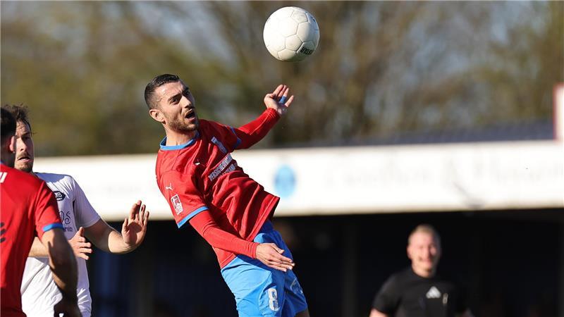 Abgang ohne großen Bahnhof: Fünf D/A-Spieler orientieren sich neu Miguel Fernandes hat bei Phönix Lübeck unterschrieben.