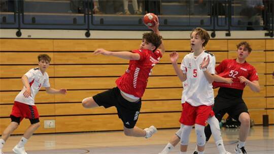 Mika Minkus vom VfL Horneburg im Einsatz beim EWE-Cup.
