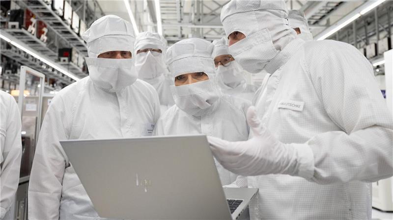 Mikrochips sind für zahlreiche Wirtschaftszweige unverzichtbar. (Symbolbild) 