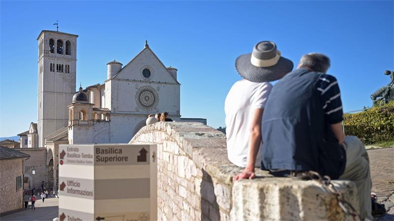 Italien feiert Franz von Assisi - samt neuem Feiertag Millionen Besucher kommen jedes Jahr nach Assisi.