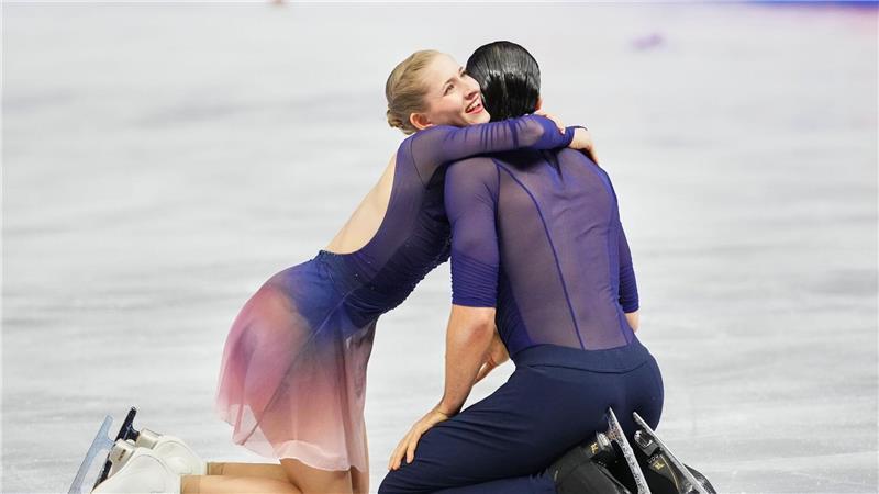 Minerva Hase (l) und Nikita Volodin krönten ihre Saison mit WM-Gold.