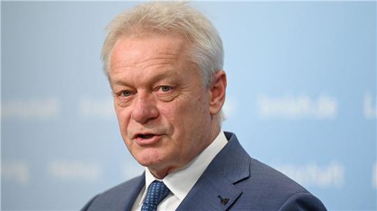 Minister Rainer: Verpflichtende Videoüberwachung für bestimmte Betriebe