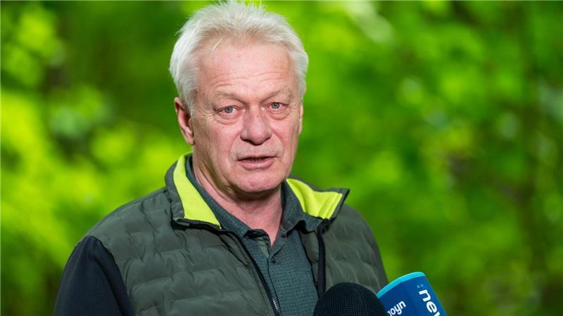 Wälder leiden unter anhaltenden Dürrefolgen Minister Rainer: „Wald schützen heißt Wald nutzen.“