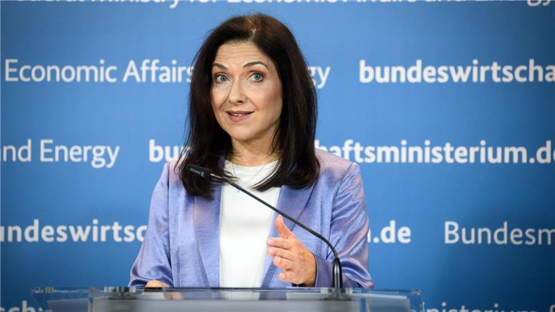 Ministerin Reiche reagiert auf Aussagen des Finanzministers.