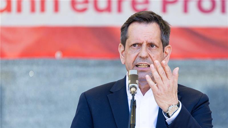 Ministerpräsident Lies sagt, die Entscheidung sei nicht leicht gefallen. (Archivbild)