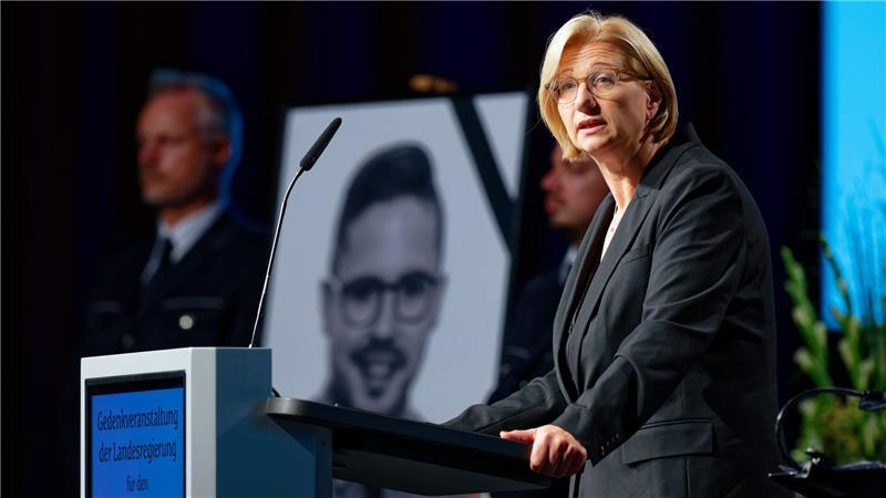 Ministerpräsidentin Anke Rehlinger. Zur Gedenkfeier waren laut Innenministerium rund 1.500 Menschen gekommen.