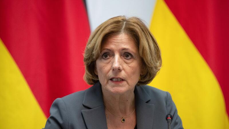„Kraft geht aus“ - Dreyer übergibt an Schweitzer Ministerpräsidentin Malu Dreyer gibt ihr Amt auf.