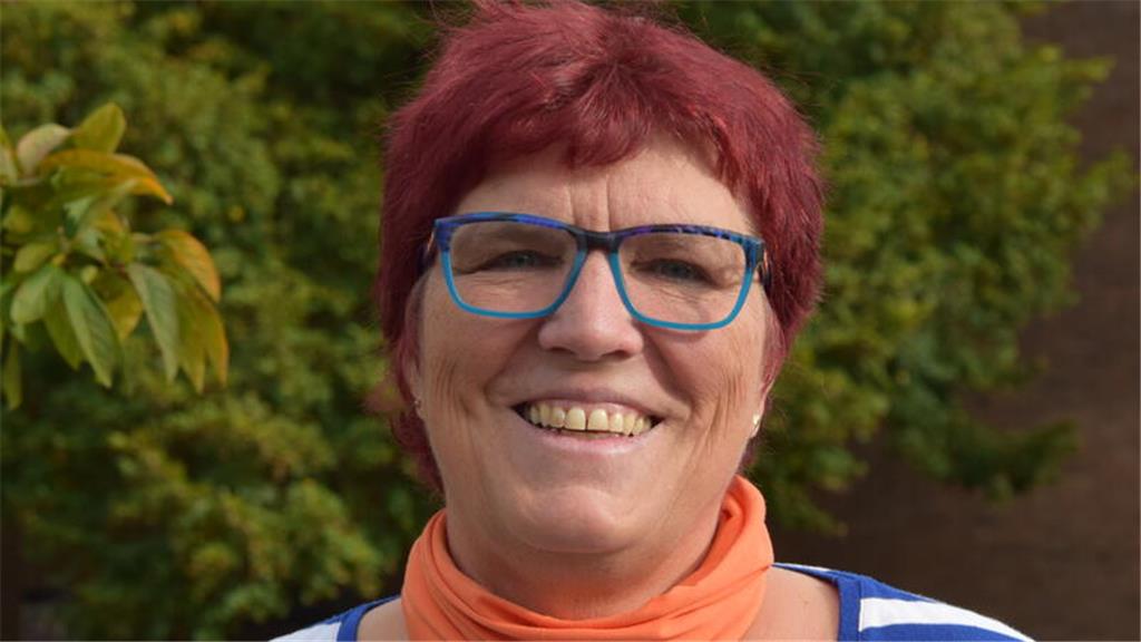 "Mir geht es gut, weil unsere Tanzlehrerin meinen Mann und mich dazu eingeladen ...