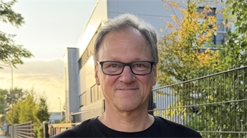 "Mir geht es sehr gut, weil es mir Spaß macht, auch als Rentner weiterhin in der Elektrobranche tätig sein zu können."Carsten Frank aus Ottensen am Montag, 10. August 2026.