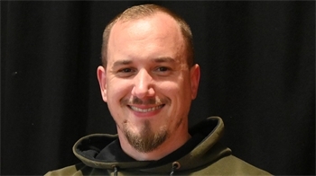 „Mir geht's sehr gut. Meiner Familie geht es gut und am Sonntag durfte ich ein tolles Event für die Yu-Gi-Oh-Community ausrichten.”Jan Neumann, Bestandsmanager aus Stade, am 23. August 2026