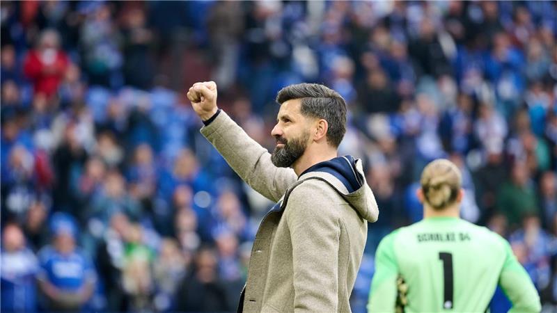 Mit Bollwerk zum Aufstieg? Schalkes Weg zum Spitzenteam Miron Muslic wird auf Schalke immer mehr zum Erfolgstrainer.