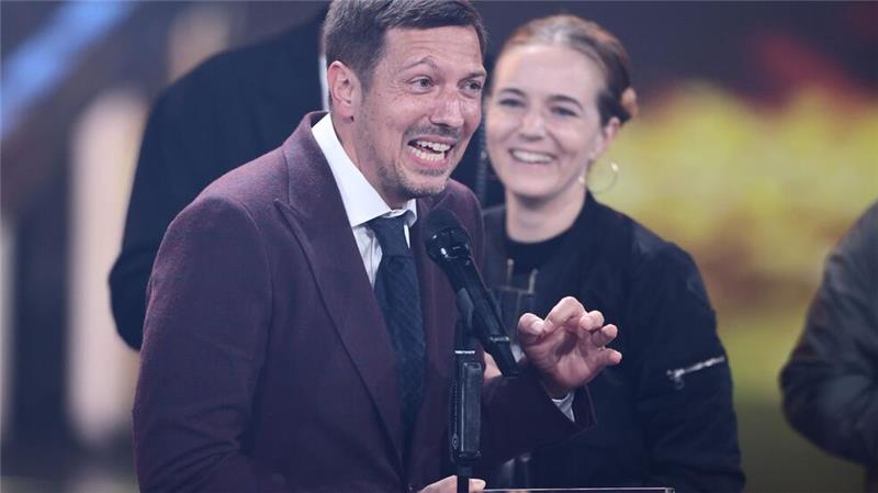 ARD-Kehrtwende: Thilo Mischke wird nicht „ttt“-Moderator Mischke gewann 2023 den Deutschen Fernsehpreis für seine ProSieben-Reportage „Verlassen und vergessen? Afghanistan im Griff der Taliban“. (Archivbild)