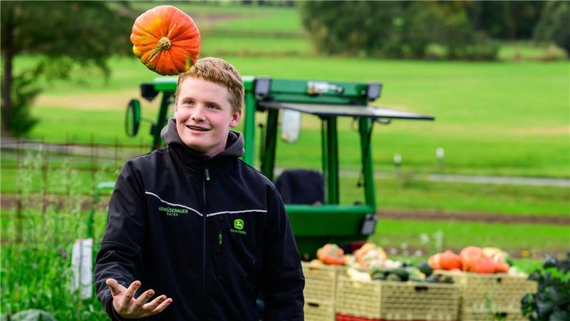 Sören Schulz: Mit 15 Jahren Gemüsebauer mit Leib und Seele Mit 15 Jahren baut Sören Schulz auf dem Hof der Eltern Gemüse an. Einen anderen Beruf kann sich der Teenager auch gar nicht vorstellen.