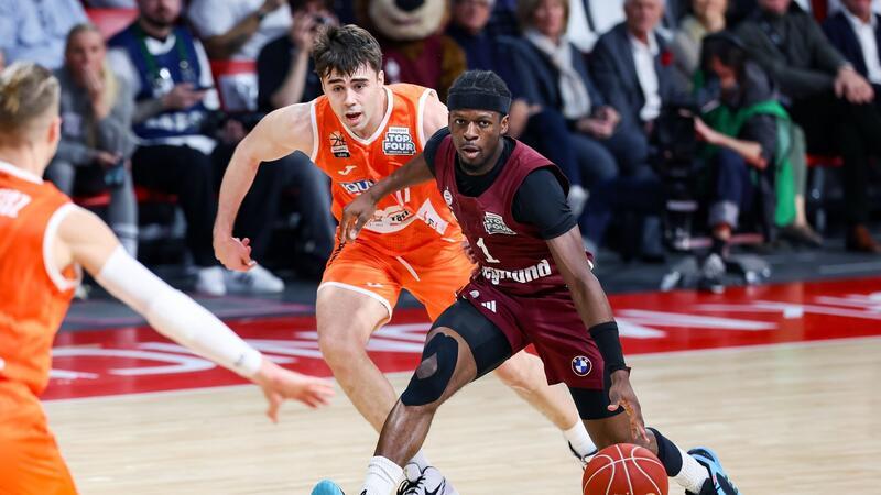 BBL-Pokal: Dominante Bayern verteidigen Titel Mit 17 Punkten bester Werfer bei den Münchnern: Sylvain Francisco (r).