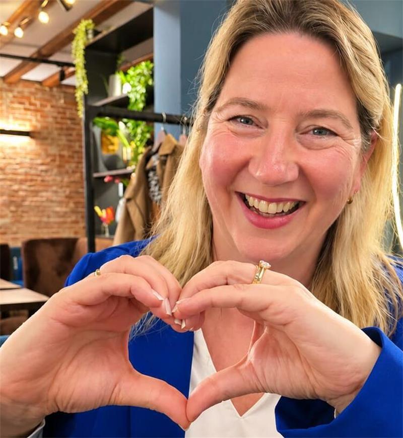 Mit Abstand die beliebteste Politikerin in Buxtehude: Birgit Butter (CDU) erhält 2231 Stimmen. Das Bild zeigt sie während der CDU-Wahlparty im Restaurant Voi.