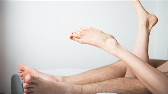 Mit Challenges wie #nonutnovember und #boysober verzichten vor allem jüngere Menschen mindestens einen Monat lang auf Sex.
