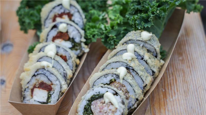 Mit Grünkohl-Sushi geht es in Oldenburg auch experimenteller zu.