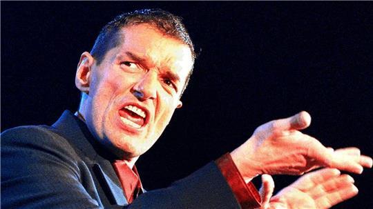 Mit Hits wie „Der Kommissar“ und „Rock Me Amadeus“ wurde Falco international bekannt. (Archivbild)