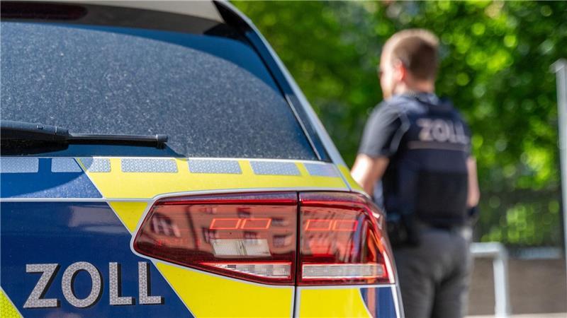 Mit Hunderten Einsatzkräften gab es eine Großaktion von Polizei und Zoll. (Symbolbild)