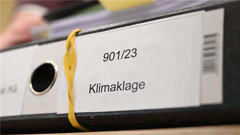 Mit Klimaklagen will die Umwelthilfe die Autobauer zum Verbrenner-Aus bringen. 