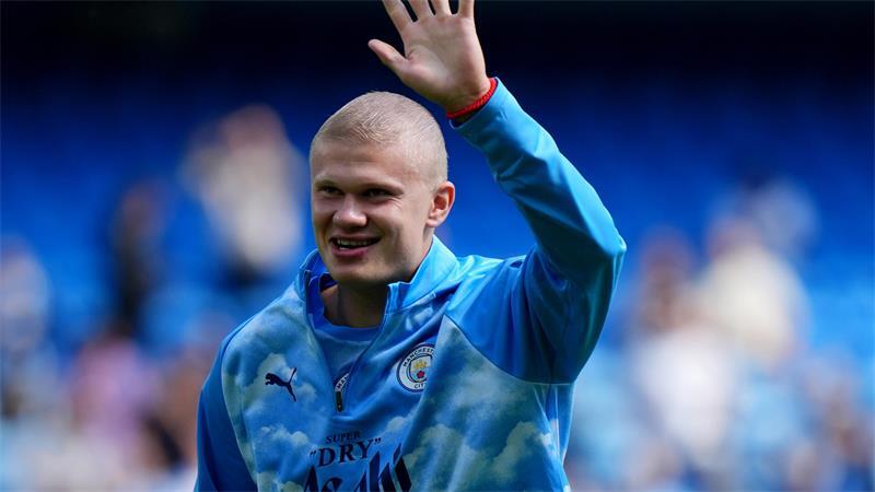Mit Kurzhaarschnitt lief Erling Haaland für Manchester City beim Saisonauftakt auf.