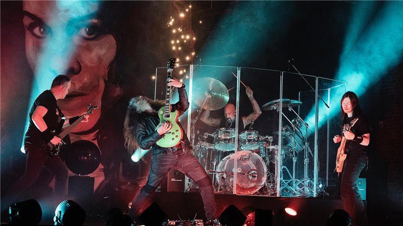 Heavy-Metal-Hörspiel erstmals live im Stadeum in Stade Mit „L.B. Steel und der Heilige Taucher“ kommt das erste Heavy-Metal-Live-Hörspiel ins Stadeum.