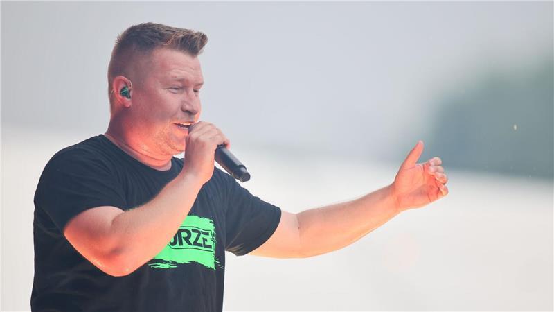 Mit „Layla“ landete er einen Nummer-Eins-Hit: Schaukelpferd-Fan Schürze.