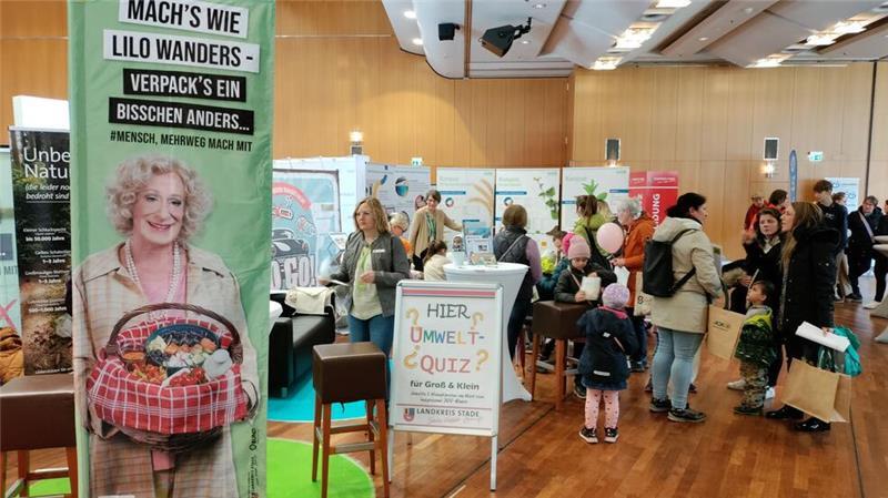 Mit Lilo Wanders informierte das Amt für Abfall und Kreislaufwirtschaft über Verpackungen.
