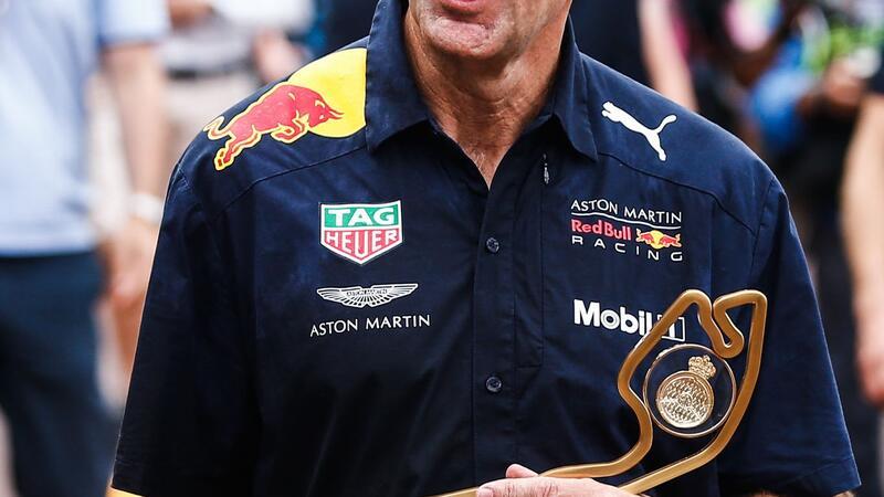 Mit Neweys Autos wurden unzählige Trophäen gewonnen. 