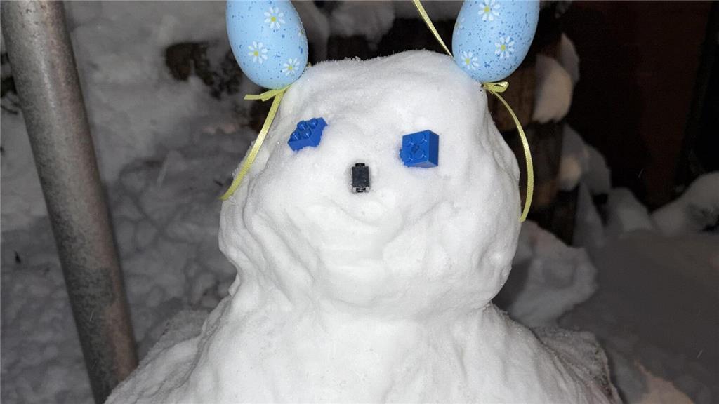 Mit Ostereiern und Legosteinen. Den exotischsten Schneemann hat Sandra Mencke au...